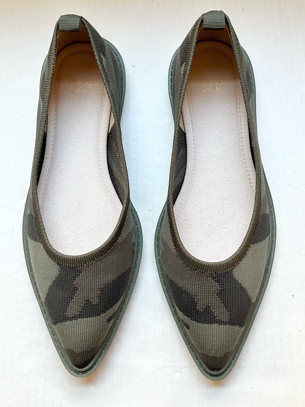 Louise et Cie Celete Pointed Toe Knit Upper Camouflage Flats US Size 7